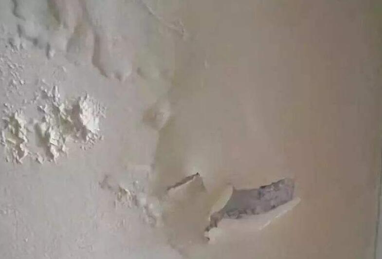 墻面滲水有什么辦法修復？屋頂防水施工的時候這些要留意